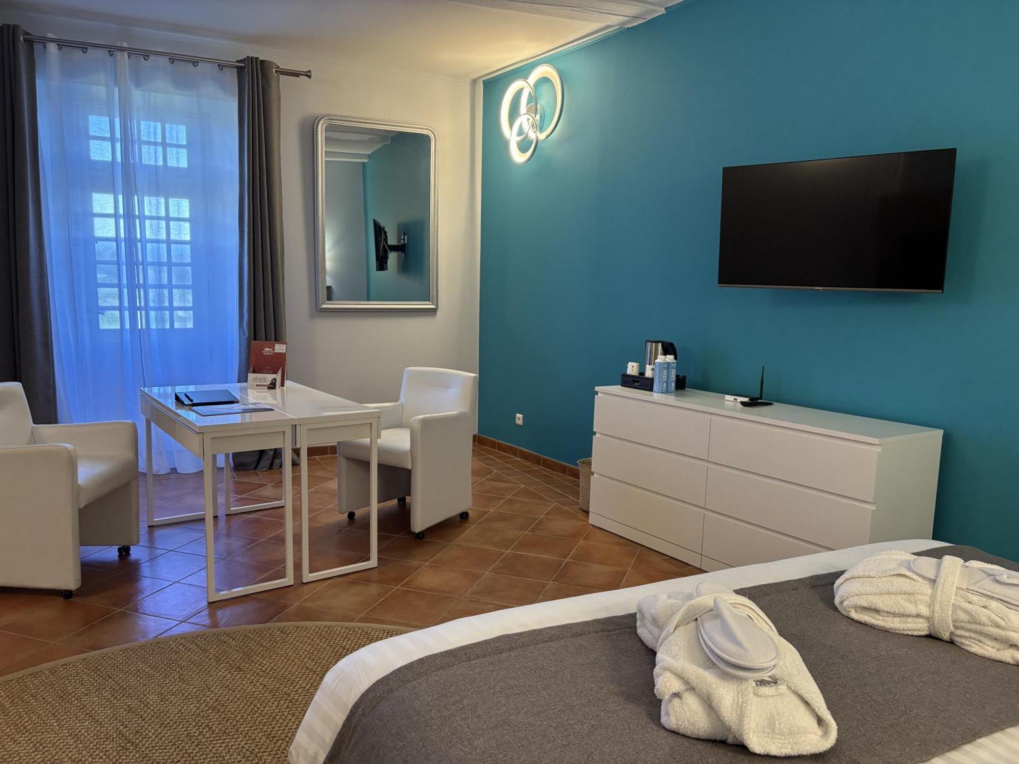 Hotel Le Chateau Fort De Седан Екстериор снимка