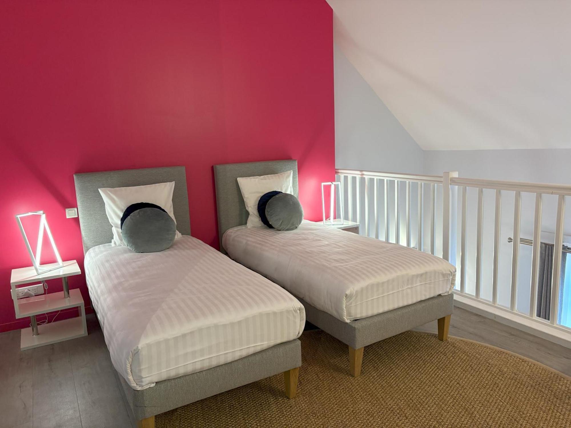 Hotel Le Chateau Fort De Седан Екстериор снимка
