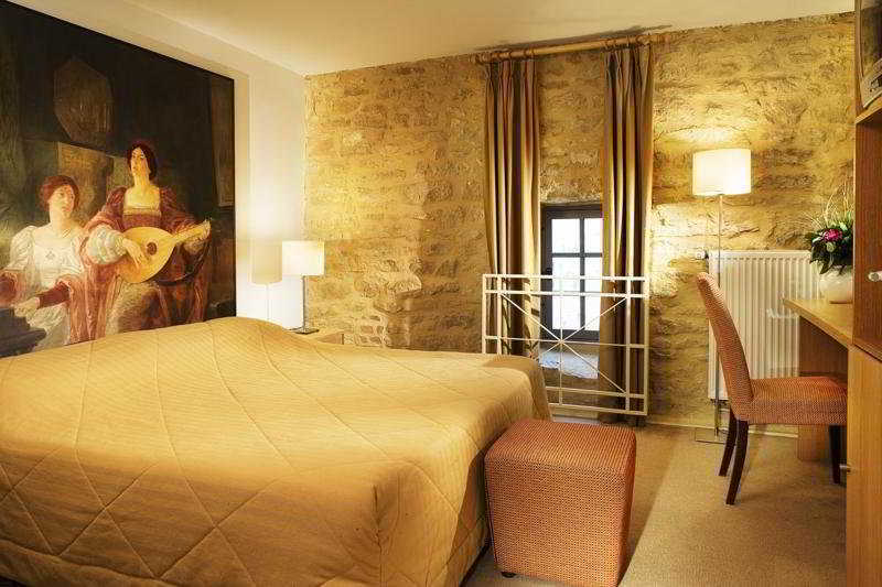 Hotel Le Chateau Fort De Седан Екстериор снимка